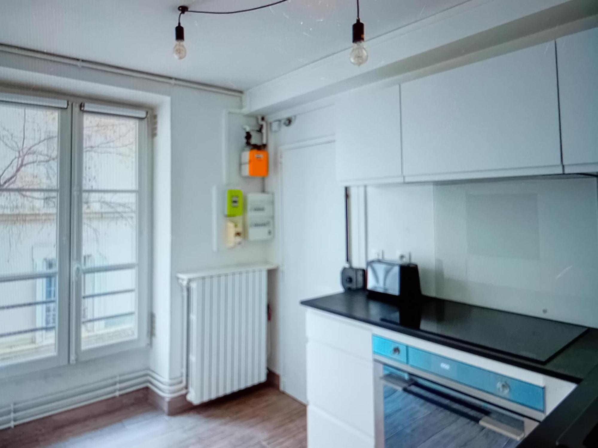 1mins At Gare Montparnasse, Center , Close To Eiffel Tour And Louvre Meusm,awesome Place Apartment *