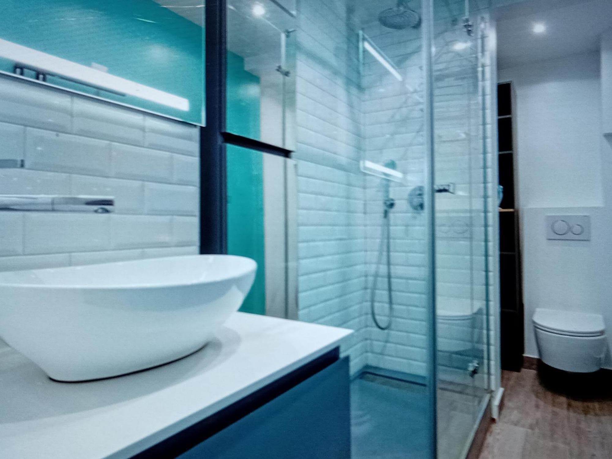 1mins At Gare Montparnasse, Center , Close To Eiffel Tour And Louvre Meusm,awesome Place Apartment